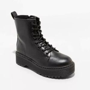 Nwt Women's Combat boots